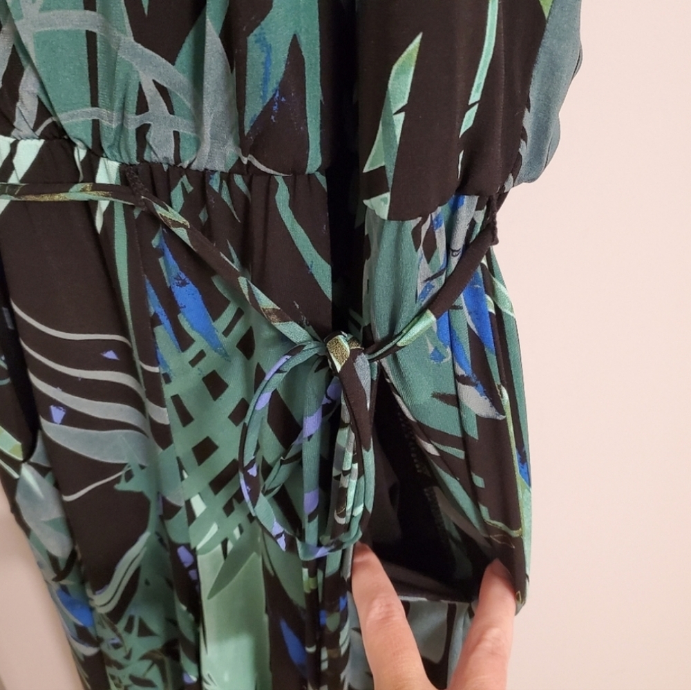 Summer Jumpsuit 🌴 - Picture 4 of 4